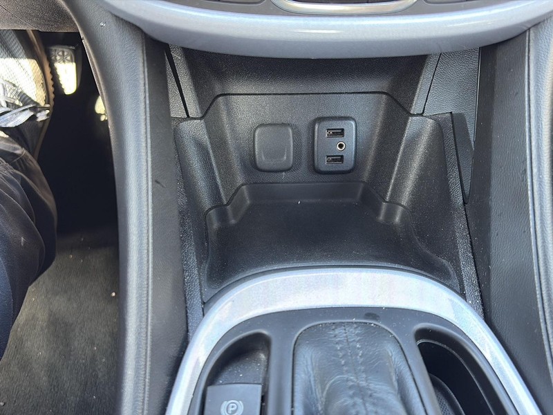 Chevrolet Volt Vehicle Full-screen Gallery Image 25