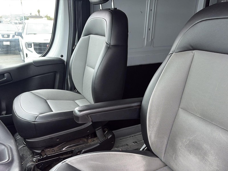 Ram ProMaster Cargo Van Vehicle Full-screen Gallery Image 22