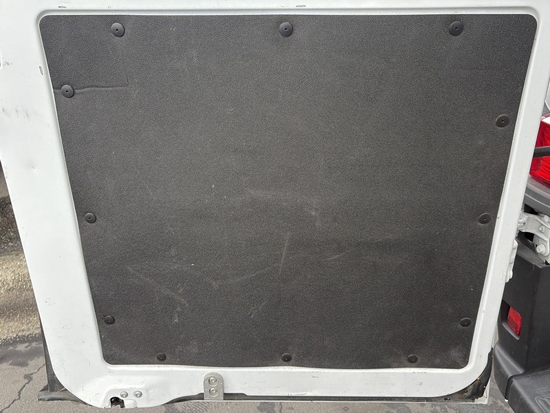 Ram ProMaster Cargo Van Vehicle Full-screen Gallery Image 25