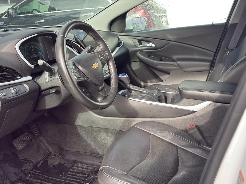 Chevrolet Volt Vehicle Full-screen Gallery Image 11