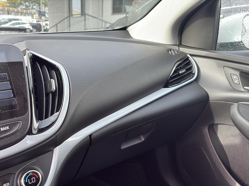 Chevrolet Volt Vehicle Full-screen Gallery Image 18