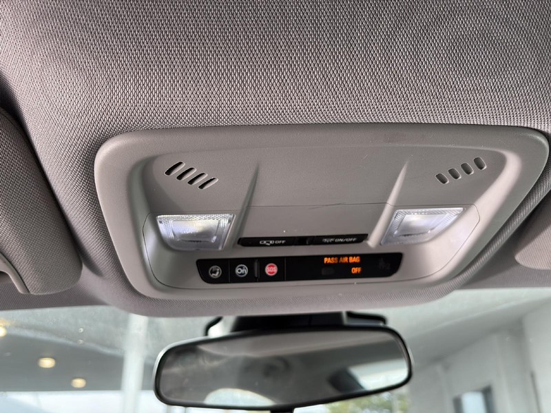 Chevrolet Volt Vehicle Full-screen Gallery Image 20