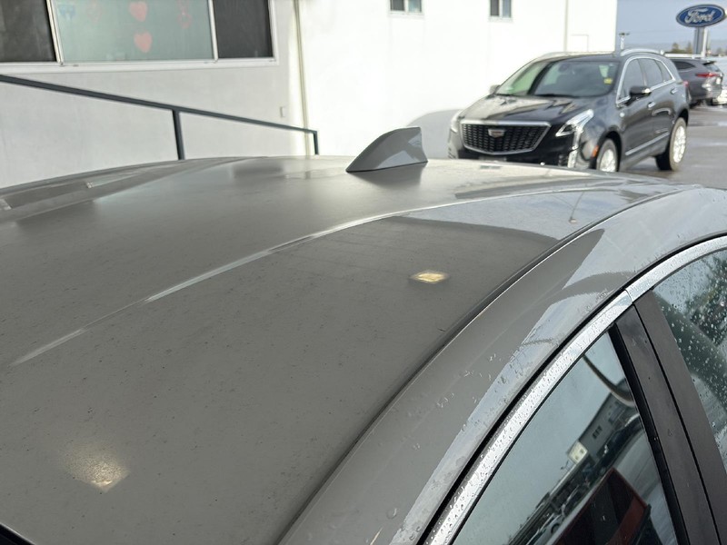 Chevrolet Volt Vehicle Full-screen Gallery Image 23