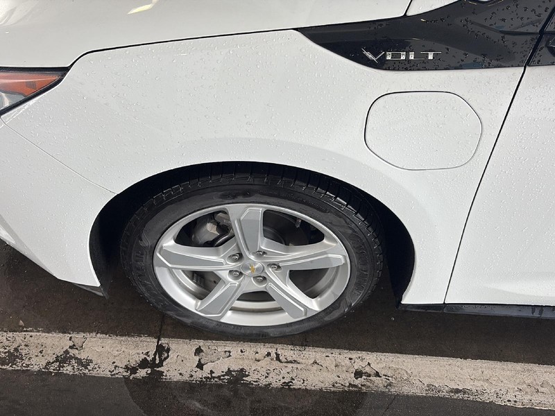 Chevrolet Volt Vehicle Full-screen Gallery Image 25