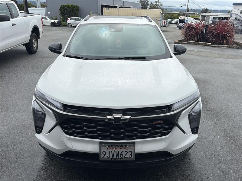 Chevrolet Trax Vehicle Full-screen Gallery Image 09