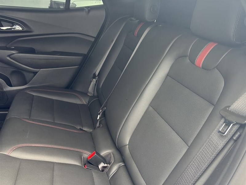 Chevrolet Trax Vehicle Full-screen Gallery Image 28