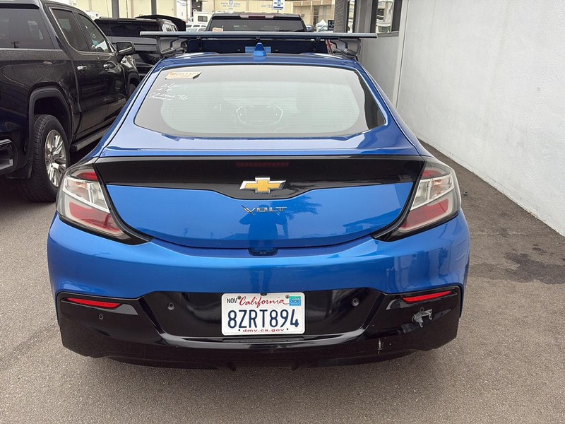 Chevrolet Volt Vehicle Full-screen Gallery Image 03