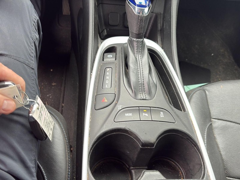 Chevrolet Volt Vehicle Full-screen Gallery Image 19