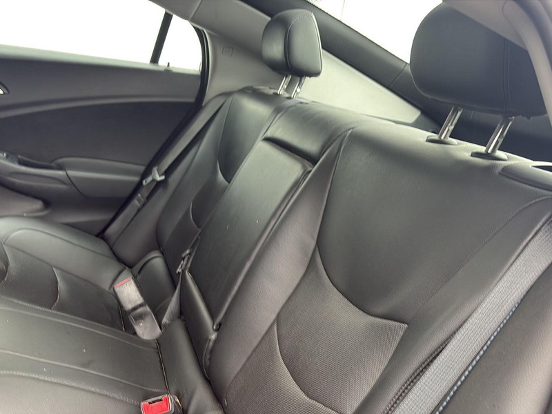 Chevrolet Volt Vehicle Full-screen Gallery Image 24