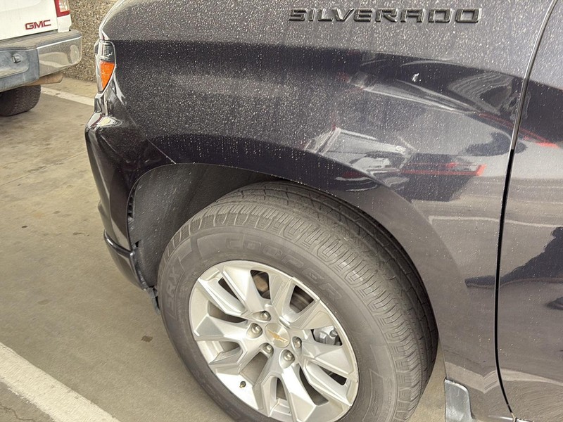 Chevrolet Silverado 1500 Vehicle Full-screen Gallery Image 07