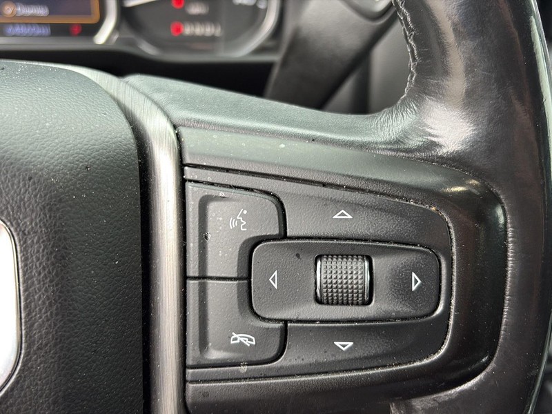 GMC Sierra 1500 Vehicle Full-screen Gallery Image 17