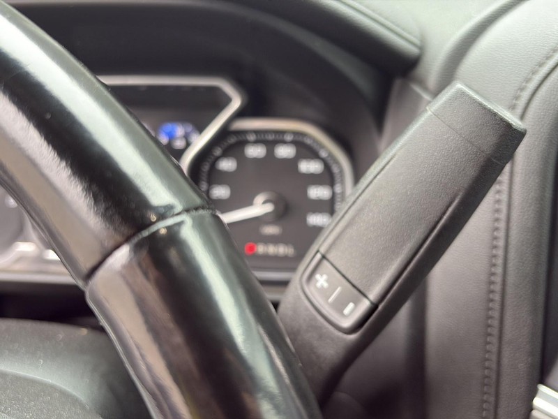 GMC Sierra 1500 Vehicle Full-screen Gallery Image 18