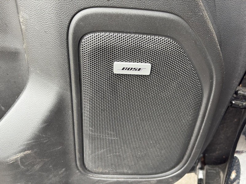 GMC Sierra 1500 Vehicle Full-screen Gallery Image 26