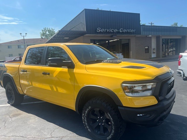Ram 1500 Vehicle Full-screen Gallery Image 3