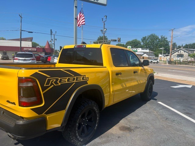 Ram 1500 Vehicle Full-screen Gallery Image 4