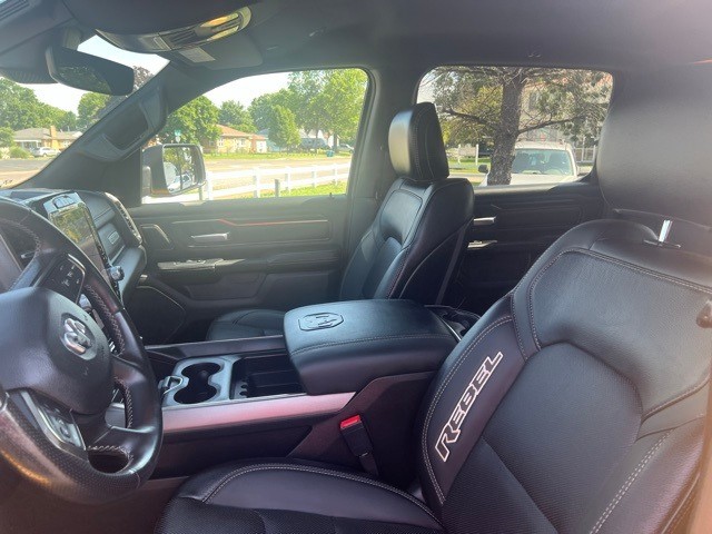 Ram 1500 Vehicle Full-screen Gallery Image 7