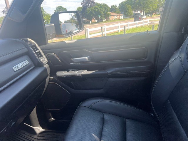 Ram 1500 Vehicle Full-screen Gallery Image 10