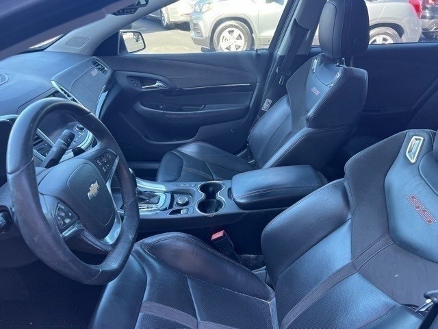 Chevrolet SS Vehicle Full-screen Gallery Image 6