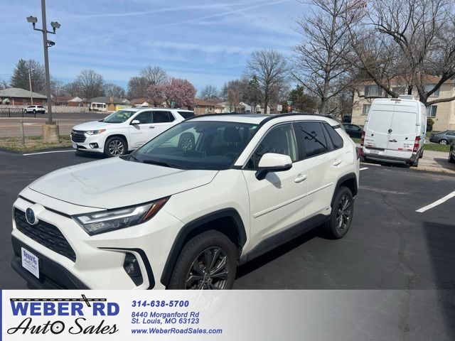 Toyota RAV4 Hybrid XLE Premium - St. Louis MO