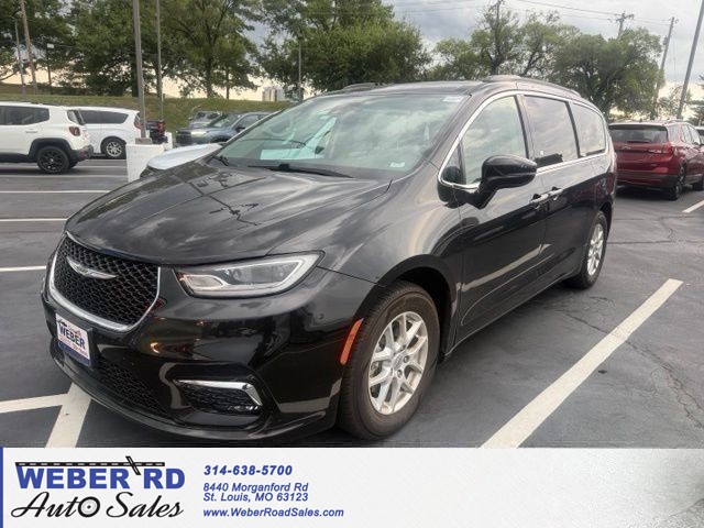 Chrysler Pacifica Touring L - St. Louis MO