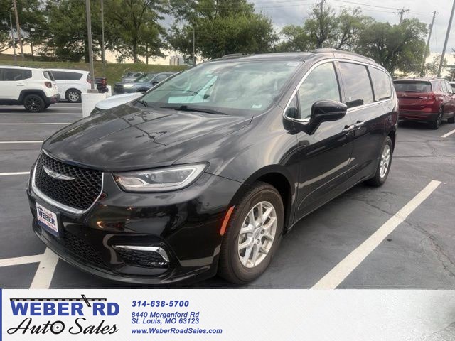 Chrysler Pacifica Touring L - St. Louis MO