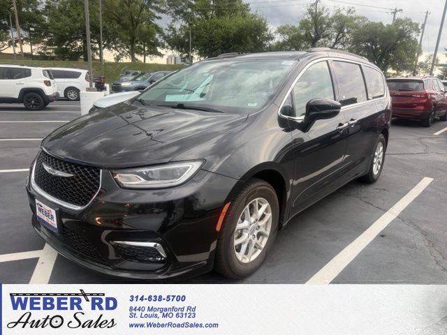 Chrysler Pacifica Touring L - St. Louis MO