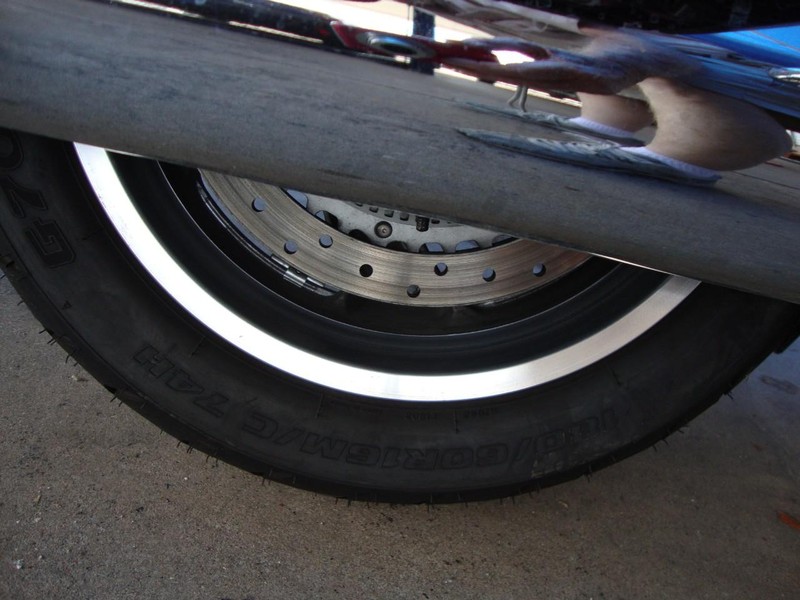 Honda GOLDWING Vehicle Full-screen Gallery Image 13