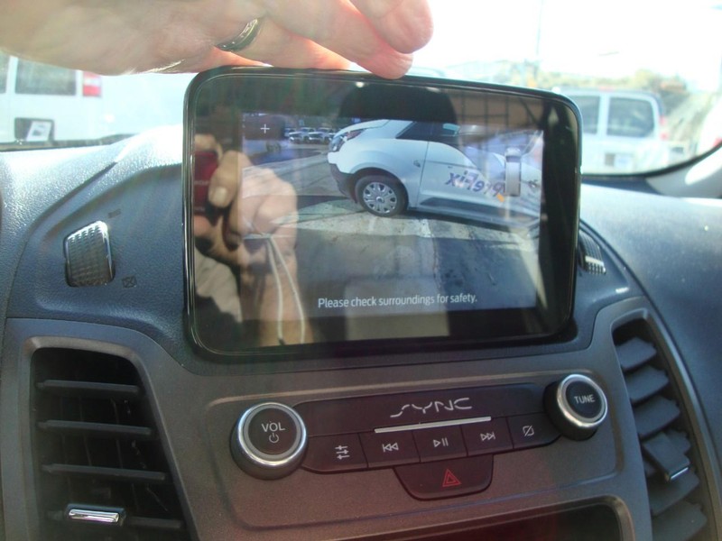 Ford Transit Connect Van Vehicle Full-screen Gallery Image 06
