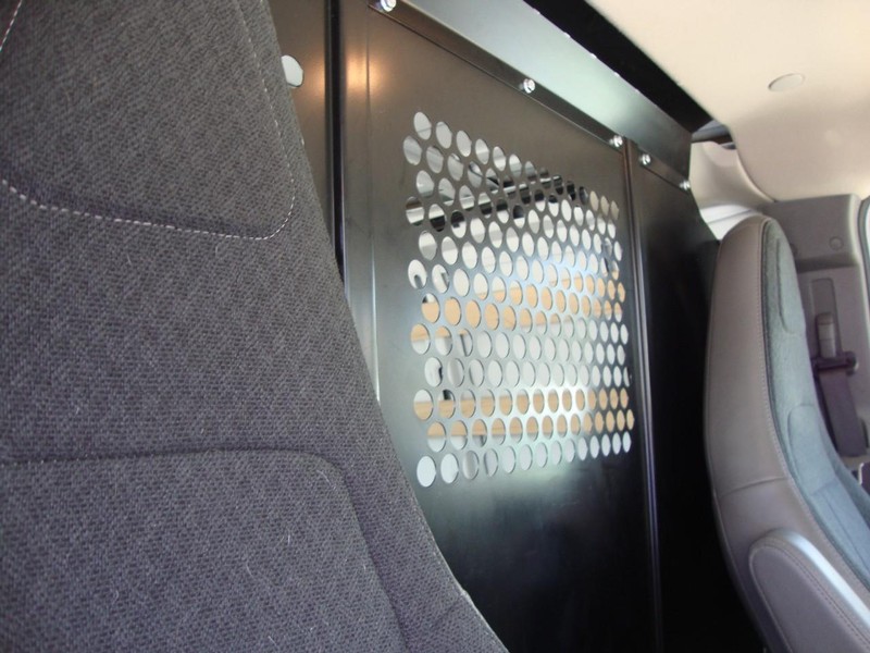 GMC Savana Cargo Van Vehicle Full-screen Gallery Image 07