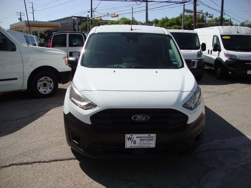 Ford Transit Connect Van Vehicle Full-screen Gallery Image 03