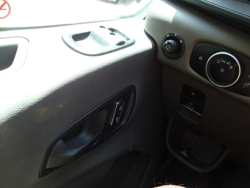 Ford Transit Cargo Van Vehicle Full-screen Gallery Image 22