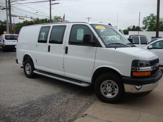Chevrolet Express Cargo Van RWD 2500 135" - Austin TX
