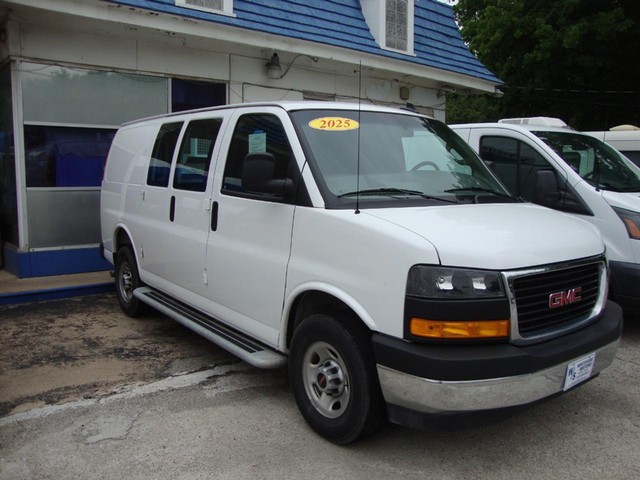 GMC Savana Cargo Van RWD 2500 135" - Austin TX