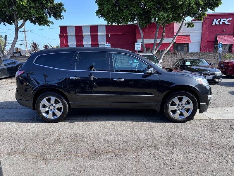 Chevrolet Traverse Vehicle Full-screen Gallery Image 6