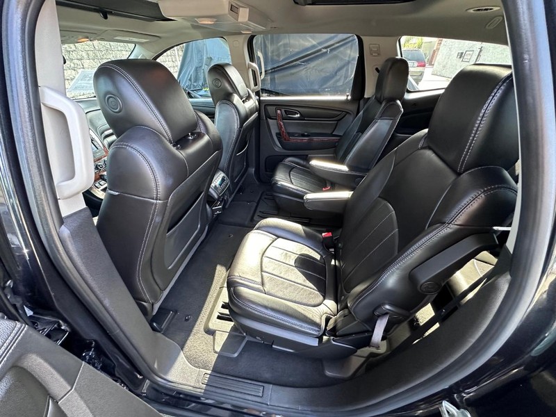 Chevrolet Traverse Vehicle Full-screen Gallery Image 11