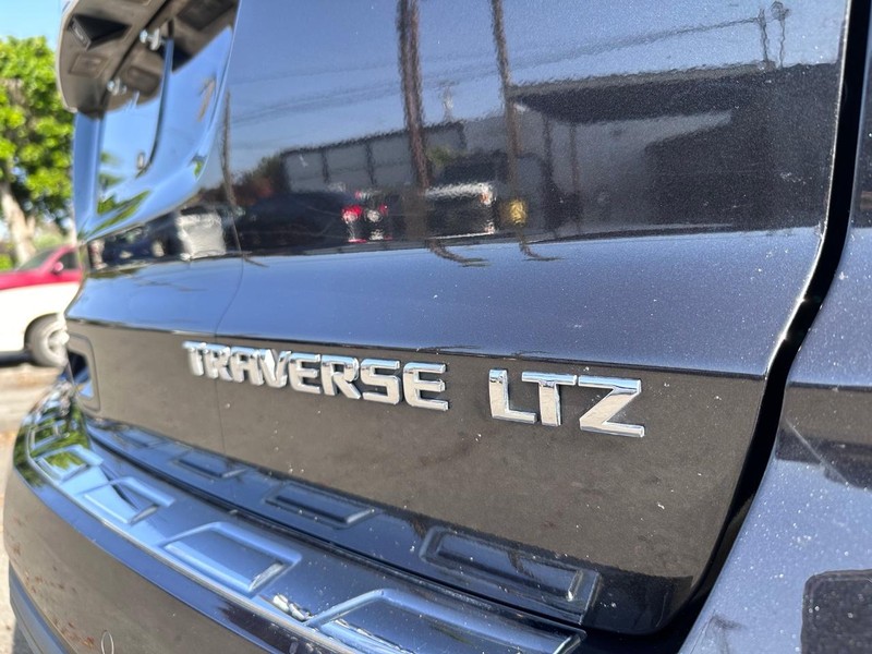 Chevrolet Traverse Vehicle Full-screen Gallery Image 16