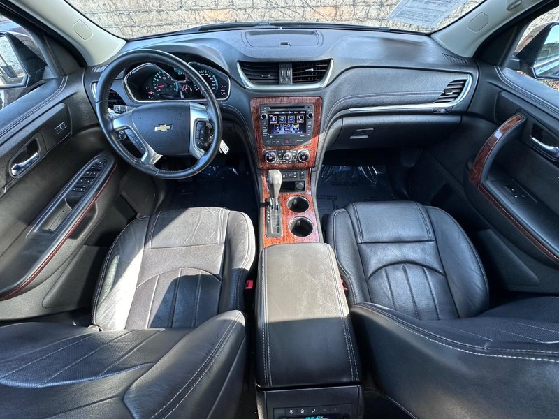 Chevrolet Traverse Vehicle Full-screen Gallery Image 19