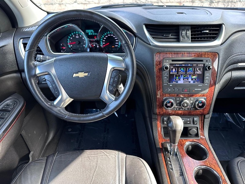 Chevrolet Traverse Vehicle Full-screen Gallery Image 21