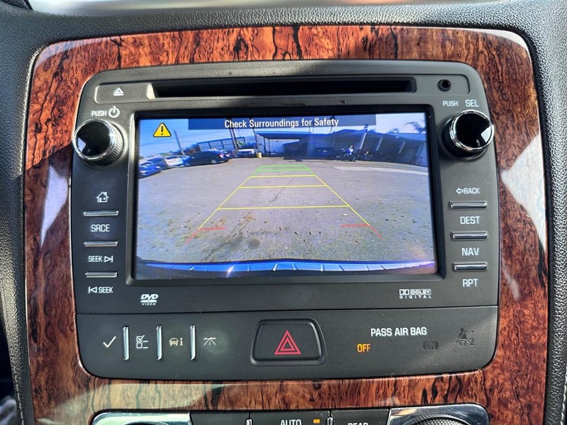 Chevrolet Traverse Vehicle Full-screen Gallery Image 30