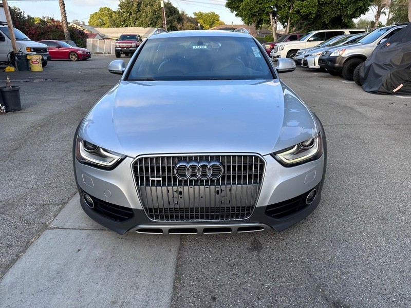 Audi allroad Vehicle Full-screen Gallery Image 17