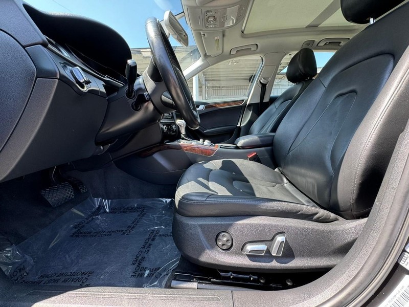 Audi allroad Vehicle Full-screen Gallery Image 14