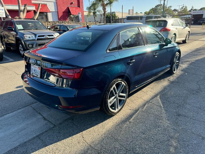 Audi A3 Sedan Vehicle Full-screen Gallery Image 5