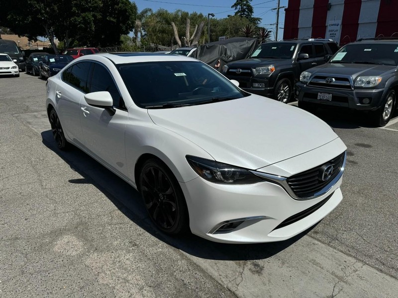 Mazda MAZDA6 Vehicle Full-screen Gallery Image 7