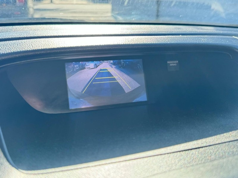 Honda CR-V Vehicle Full-screen Gallery Image 24