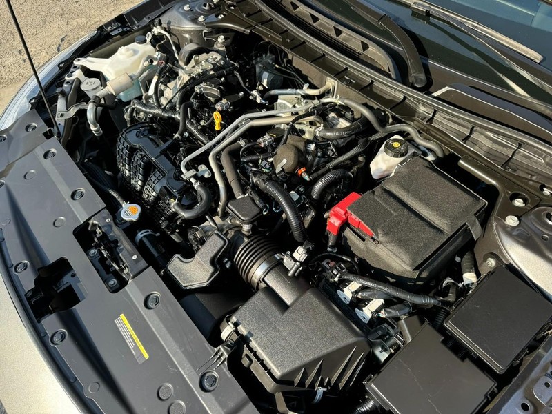 Nissan Altima Vehicle Full-screen Gallery Image 27