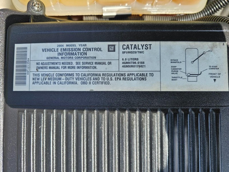 Chevrolet Silverado 2500 Crew Cab Vehicle Full-screen Gallery Image 29