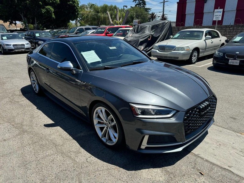 Audi S5 Coupe Vehicle Full-screen Gallery Image 7