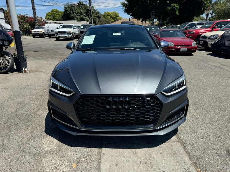 Audi S5 Coupe Vehicle Full-screen Gallery Image 8