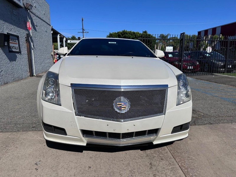 Cadillac CTS Coupe Vehicle Full-screen Gallery Image 8
