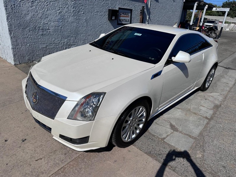 Cadillac CTS Coupe Vehicle Full-screen Gallery Image 9